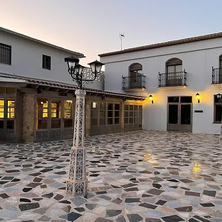 Morena Hotel 3*